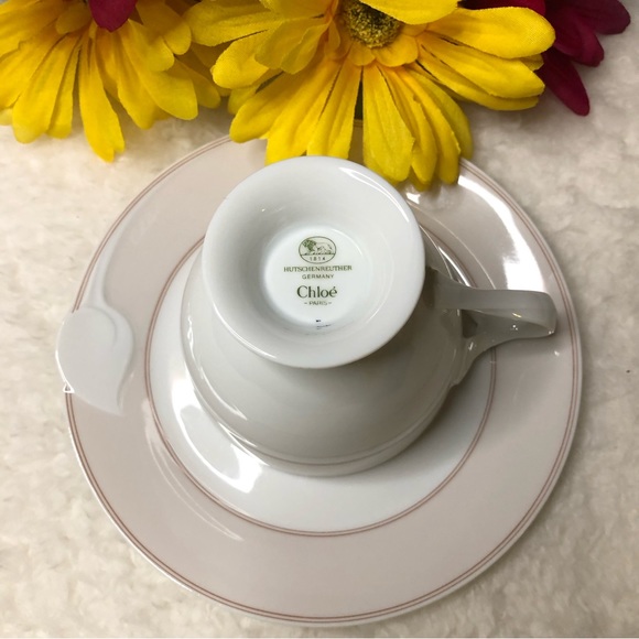 Hutschenreuther's, Fontaine "Chloe" Fleuron Footed Demitasse Teacup & Saucer Set - Picture 13 of 14